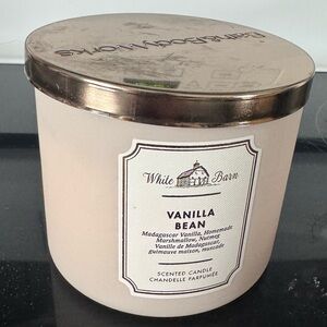 White Barn Vanilla Bean Scented Candle